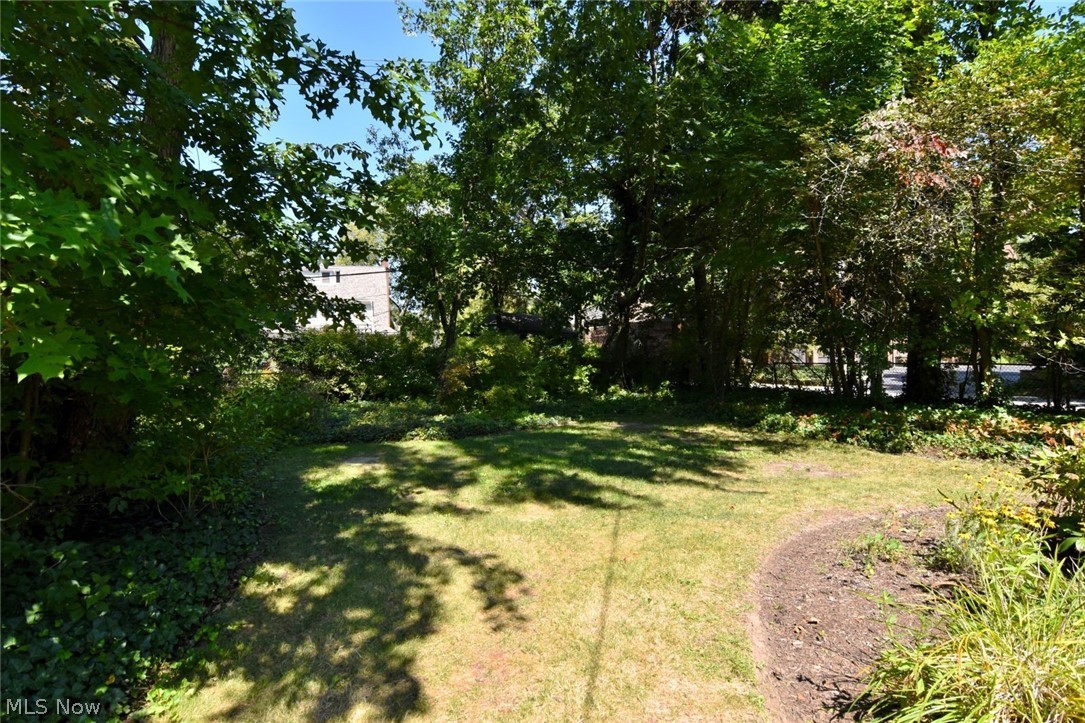 2737 Berkshire Road Cleveland Heights OH 44106
