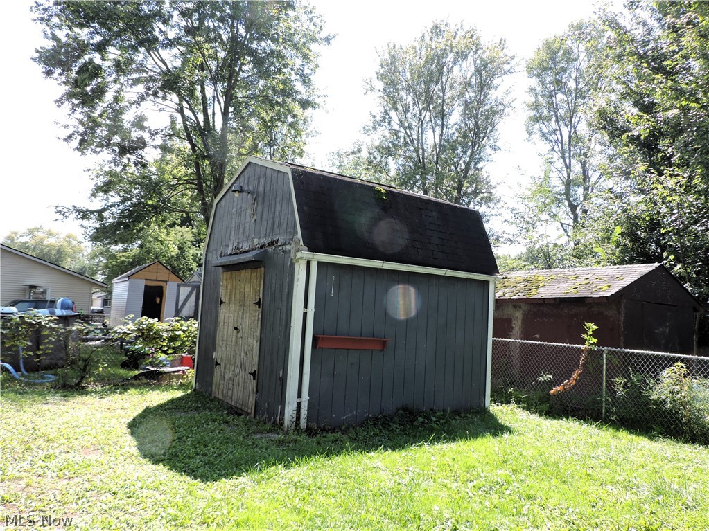 573 Delaware Avenue Elyria OH 44035