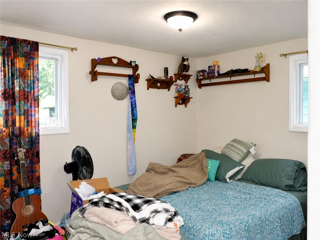 573 Delaware Avenue Elyria OH 44035