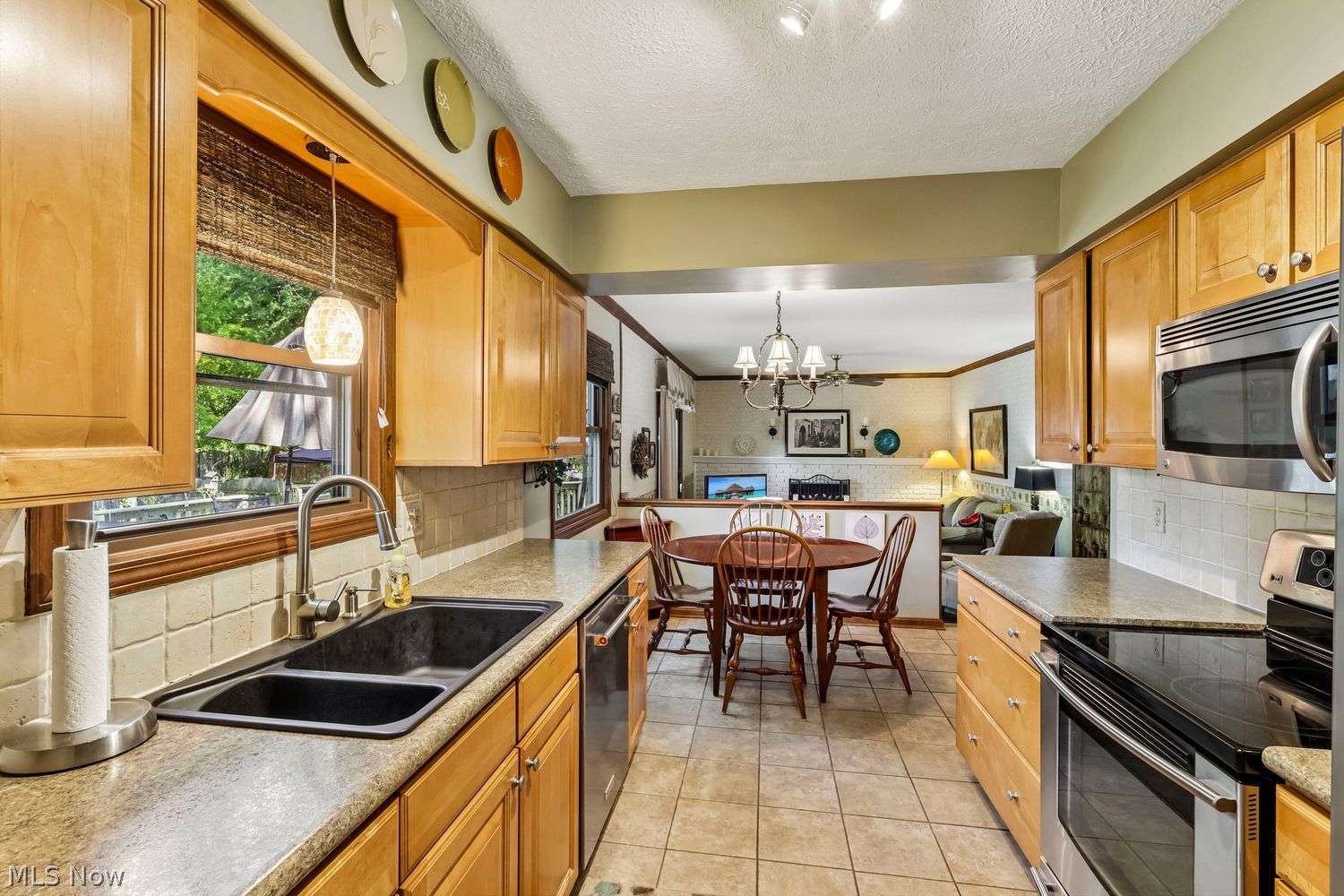 6544 O'henry Circle North Ridgeville OH 44039