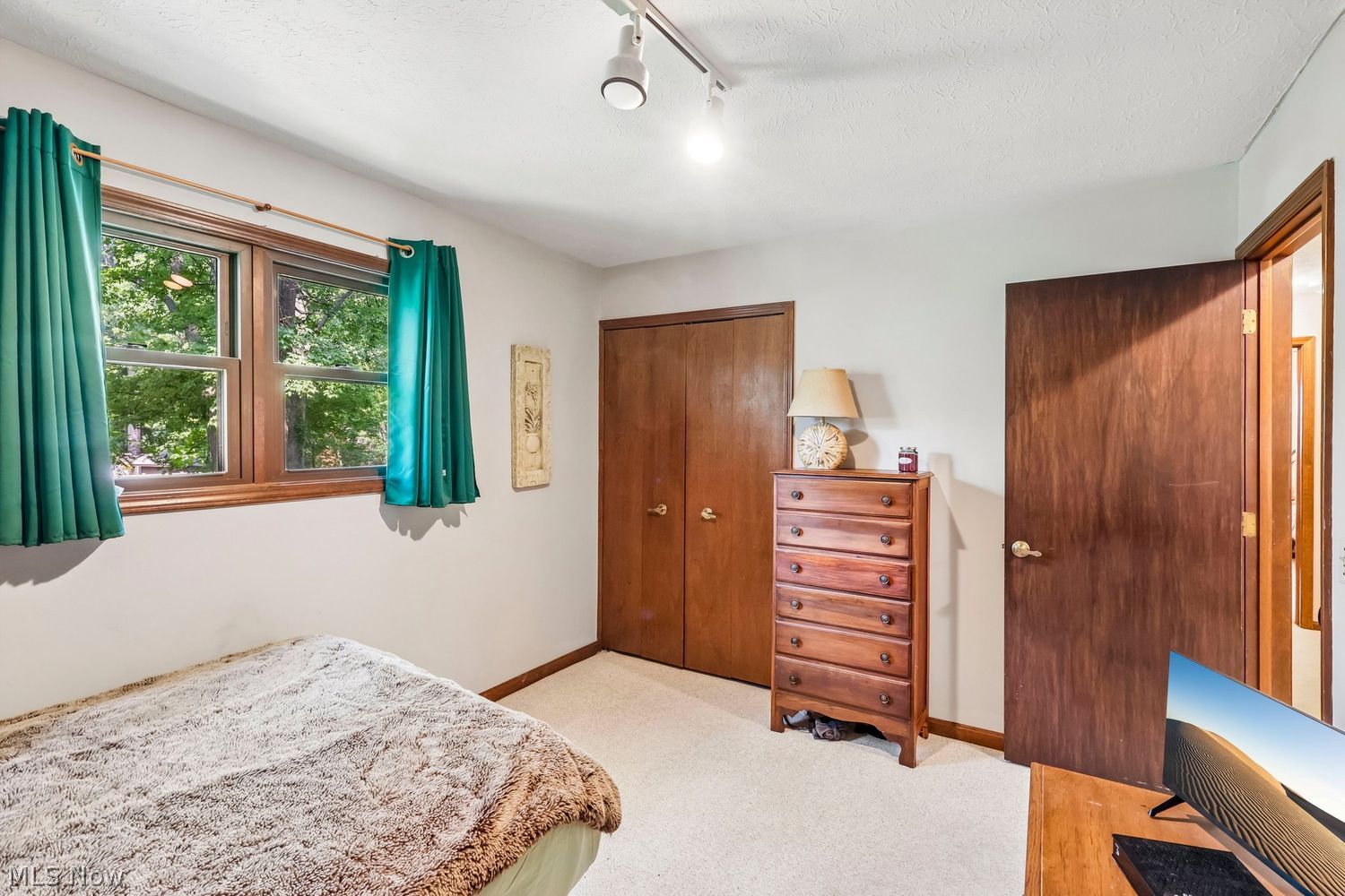 6544 O'henry Circle North Ridgeville OH 44039
