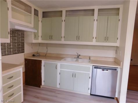 4985 Mills Creek North Ridgeville OH 44039