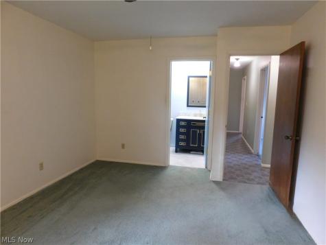 4985 Mills Creek North Ridgeville OH 44039