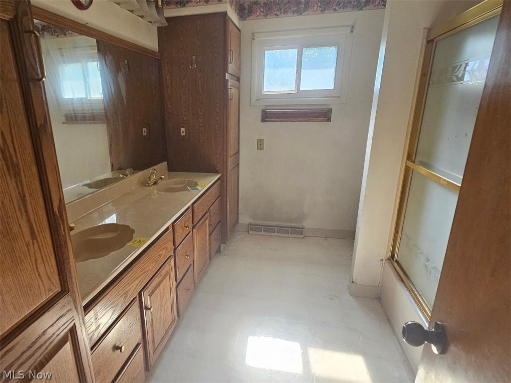 1576 Hammel Street Akron OH 44306