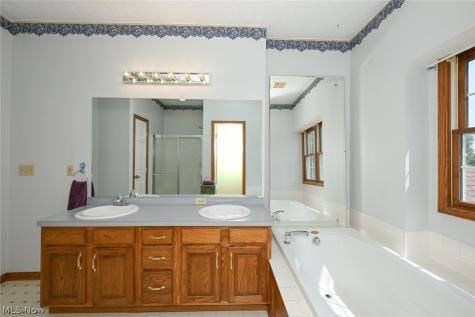 3706 Jupiter Drive North Royalton OH 44133