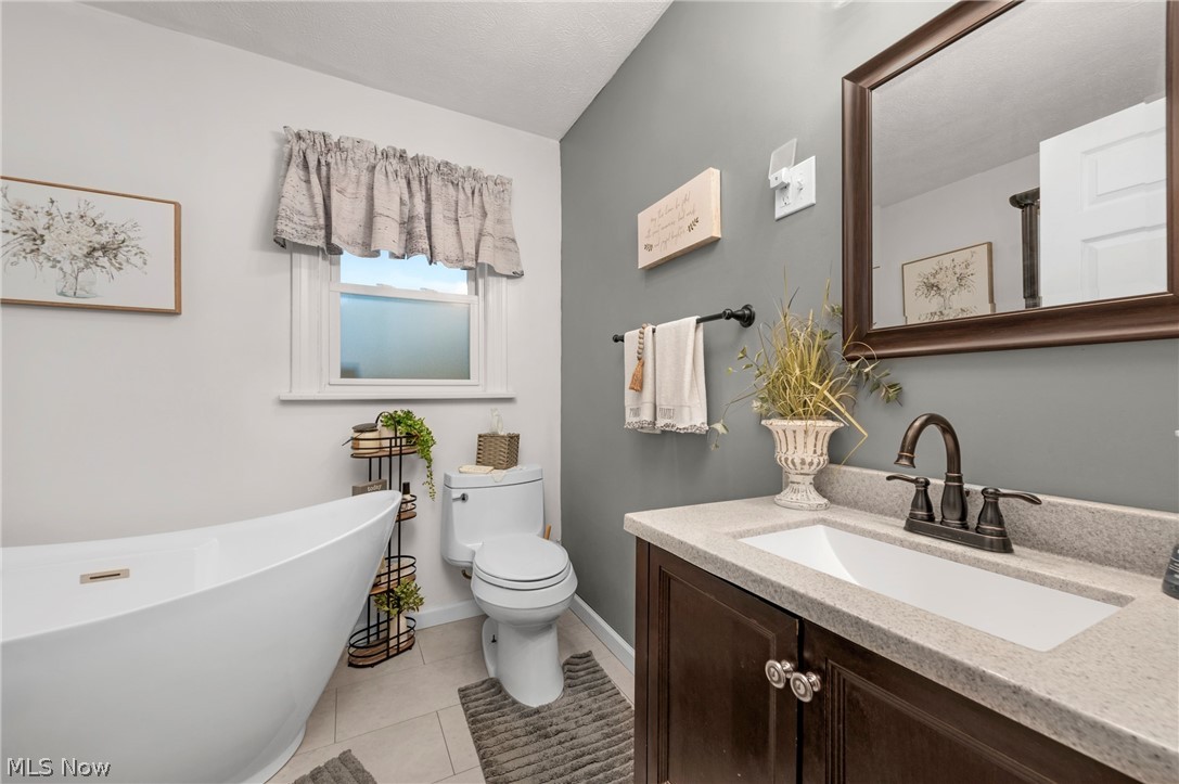984 Cleveland Avenue Amherst OH 44001