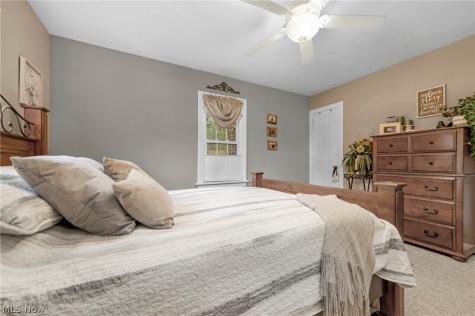 984 Cleveland Avenue Amherst OH 44001