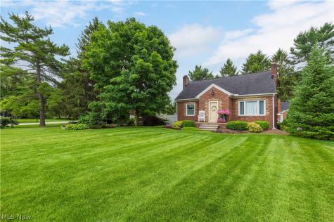 984 Cleveland Avenue Amherst OH 44001