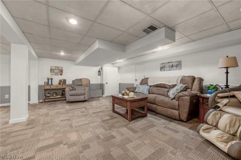 984 Cleveland Avenue Amherst OH 44001