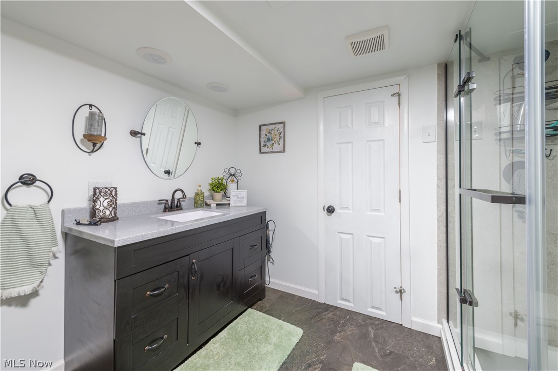 984 Cleveland Avenue Amherst OH 44001