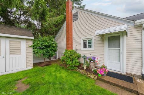 984 Cleveland Avenue Amherst OH 44001