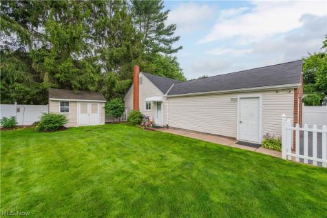 984 Cleveland Avenue Amherst OH 44001