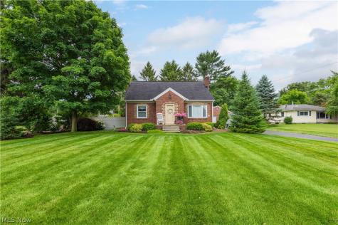 984 Cleveland Avenue Amherst OH 44001