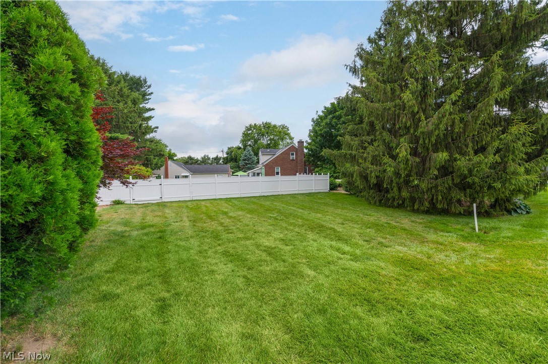 984 Cleveland Avenue Amherst OH 44001