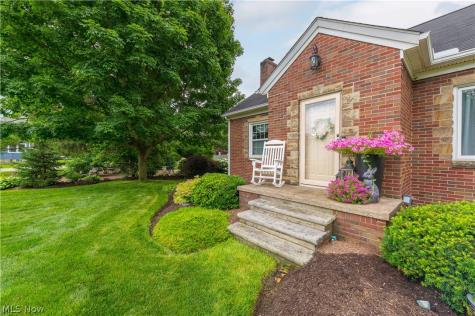 984 Cleveland Avenue Amherst OH 44001