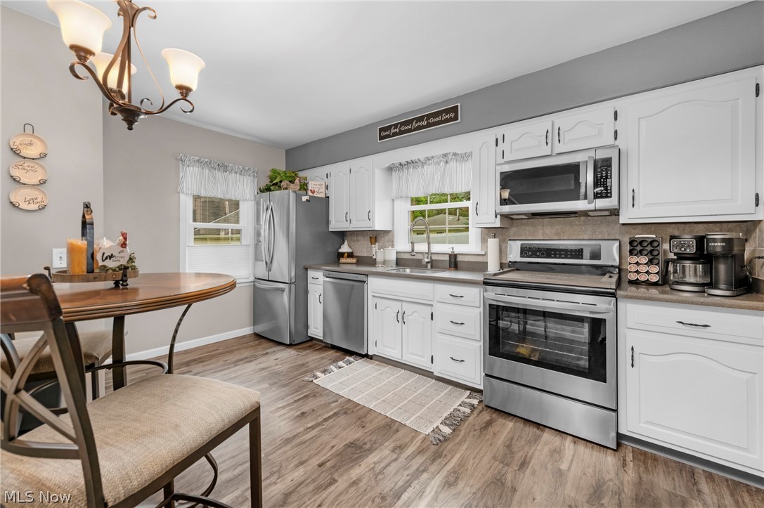984 Cleveland Avenue Amherst OH 44001