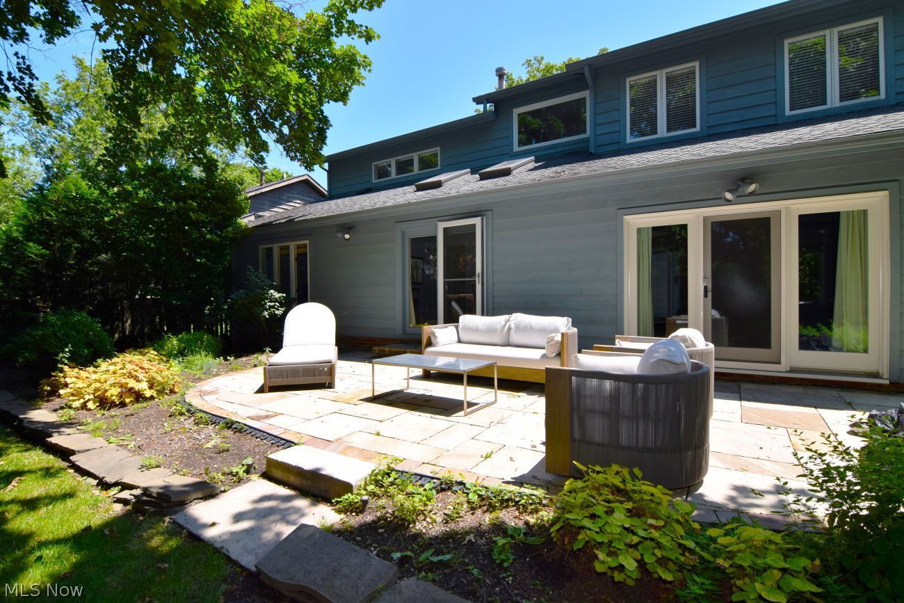 2182 Coventry Road Cleveland Heights OH 44118