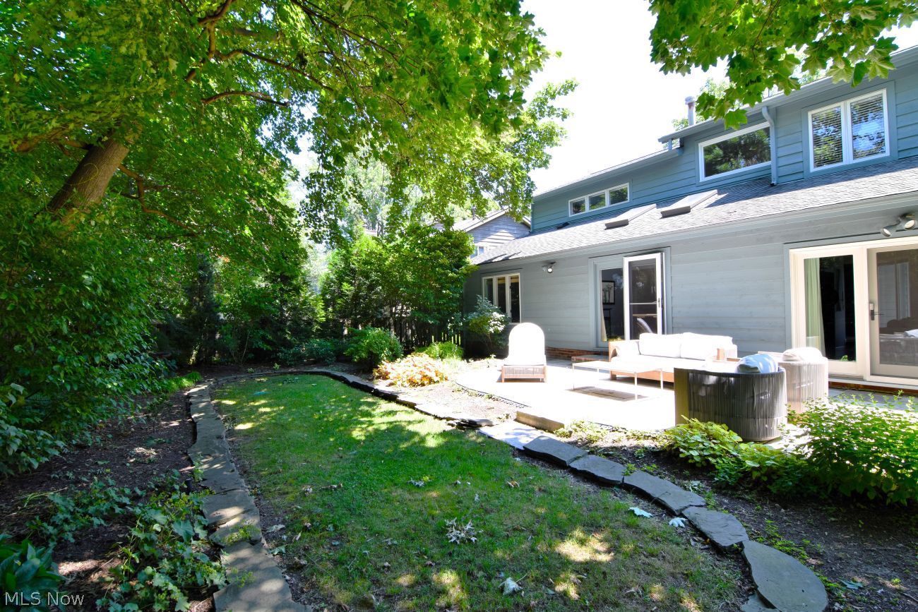2182 Coventry Road Cleveland Heights OH 44118