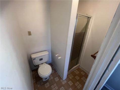12218 Brooklawn Avenue Cleveland OH 44111