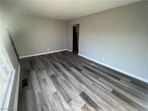 12218 Brooklawn Avenue Cleveland OH 44111
