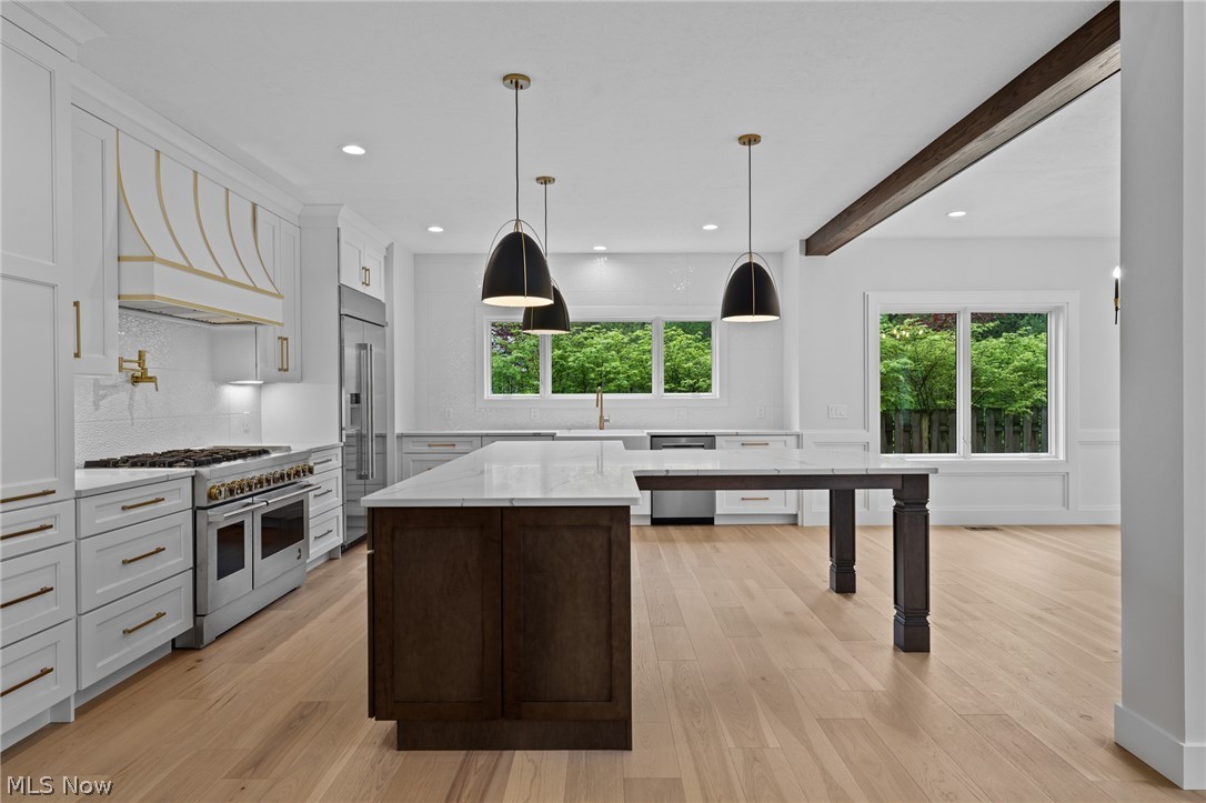 26117 N Woodland Road Beachwood OH 44122