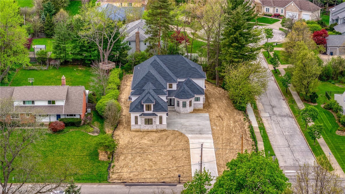 26117 N Woodland Road Beachwood OH 44122