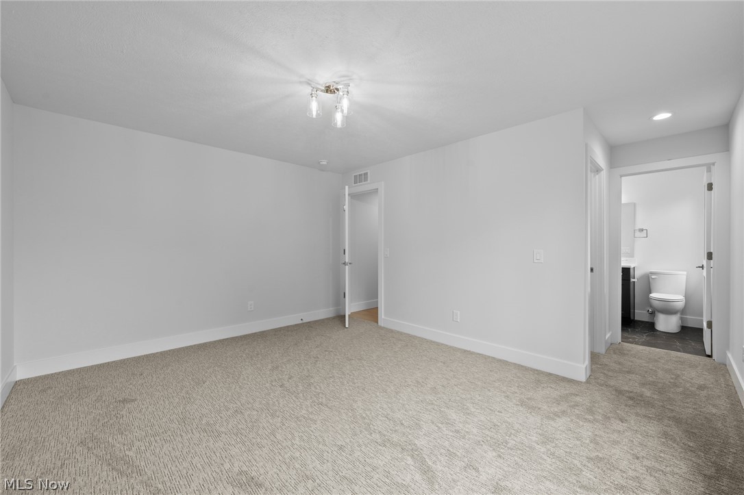 26117 N Woodland Road Beachwood OH 44122