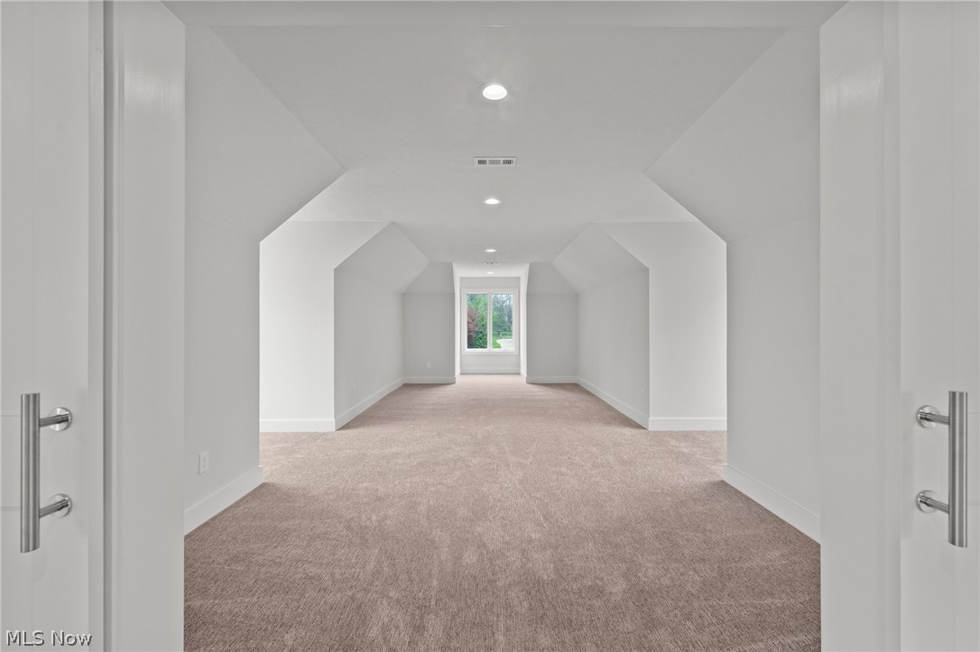 26117 N Woodland Road Beachwood OH 44122