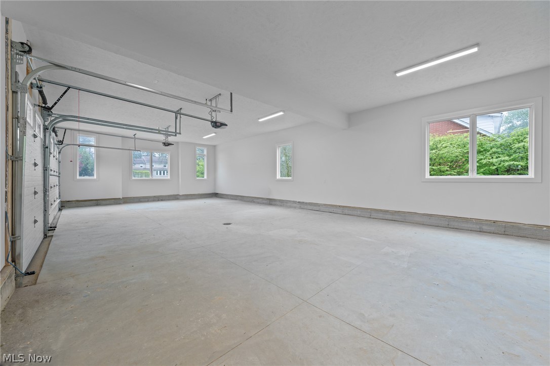 26117 N Woodland Road Beachwood OH 44122