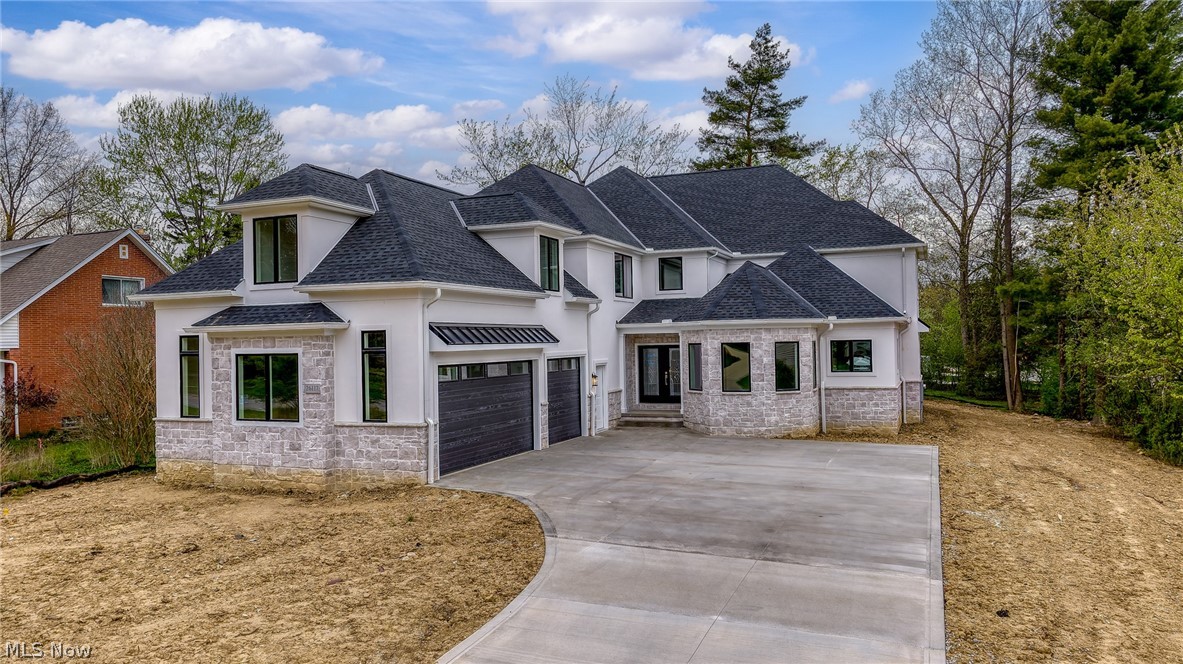 26117 N Woodland Road Beachwood OH 44122
