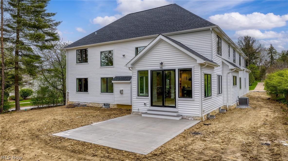 26117 N Woodland Road Beachwood OH 44122