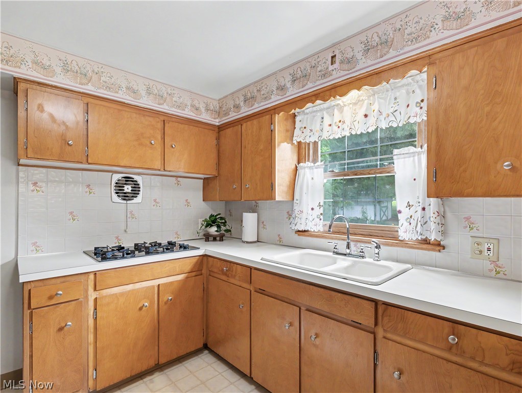 186 E Woodsdale Avenue Akron OH 44301
