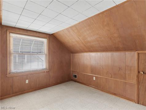 186 E Woodsdale Avenue Akron OH 44301
