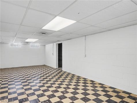 186 E Woodsdale Avenue Akron OH 44301