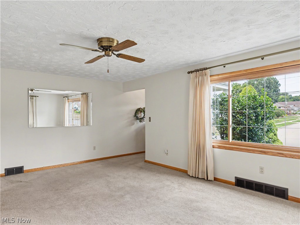 186 E Woodsdale Avenue Akron OH 44301