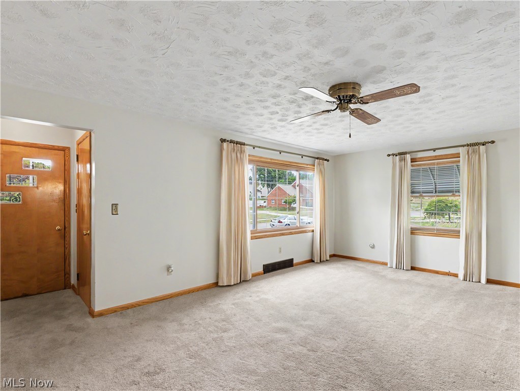 186 E Woodsdale Avenue Akron OH 44301