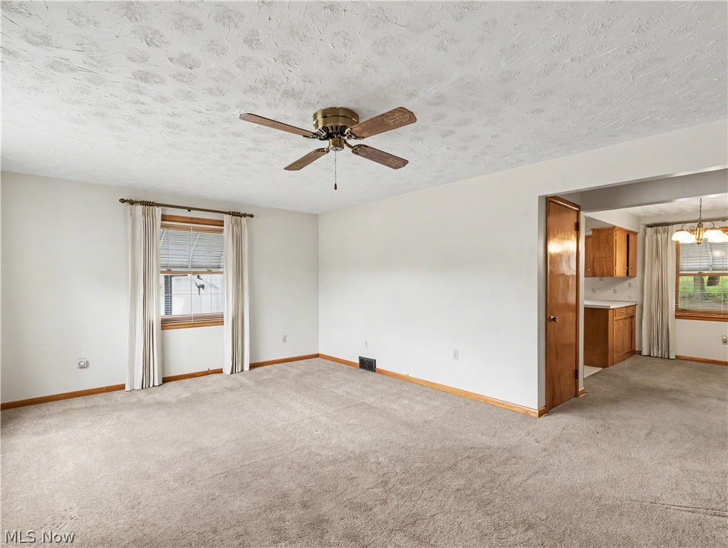186 E Woodsdale Avenue Akron OH 44301