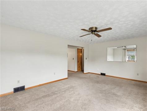 186 E Woodsdale Avenue Akron OH 44301