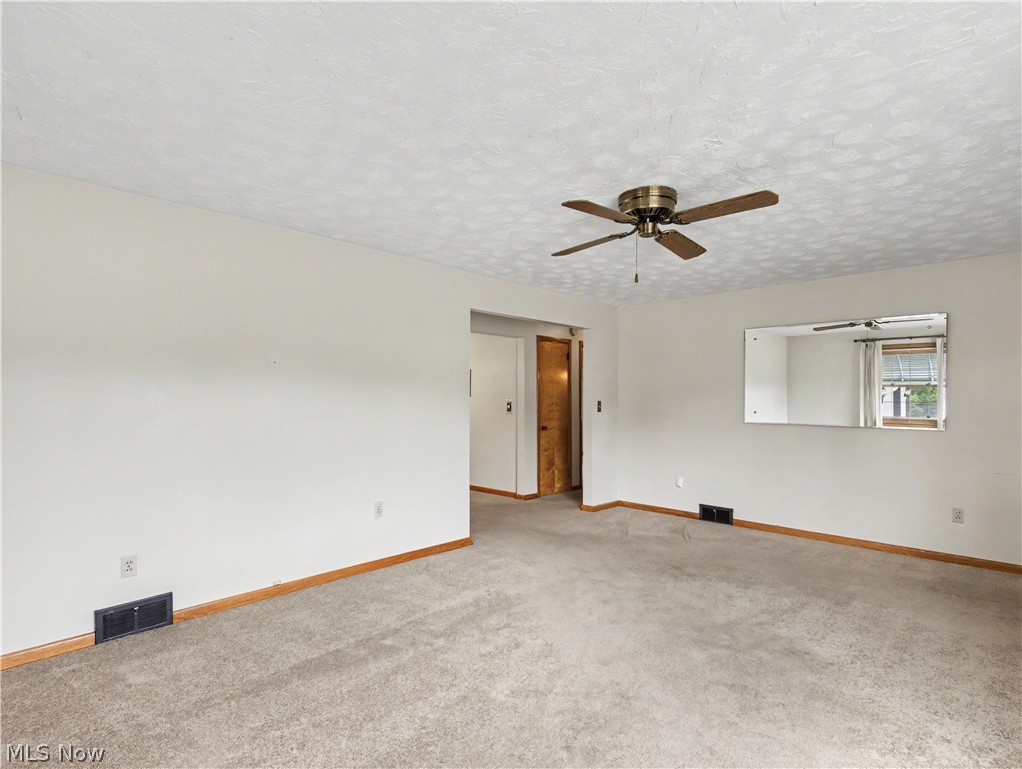 186 E Woodsdale Avenue Akron OH 44301