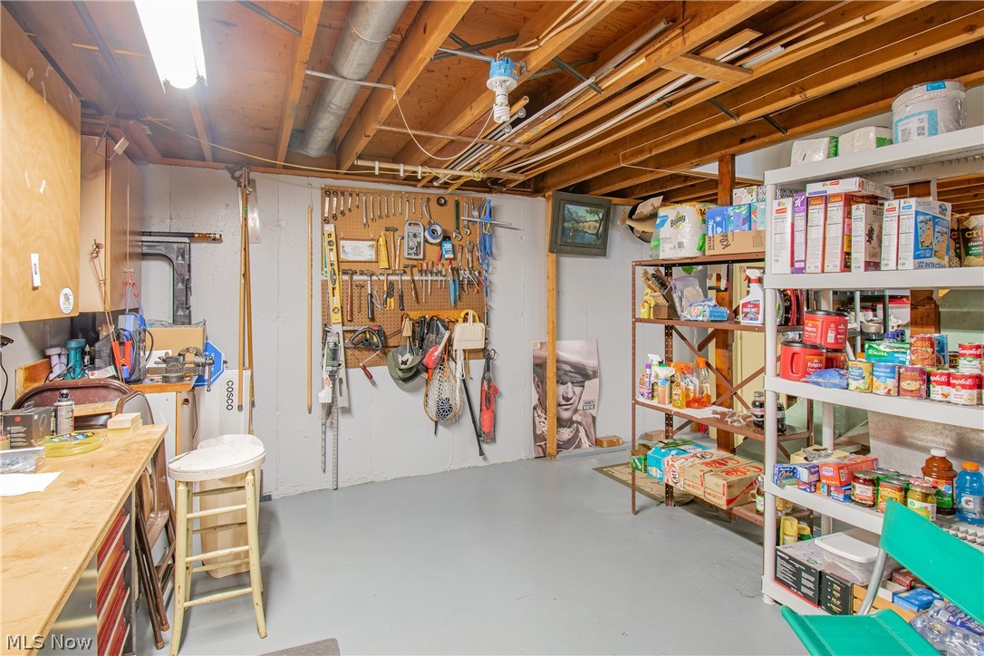 2152 Hoch Drive Cuyahoga Falls OH 44221