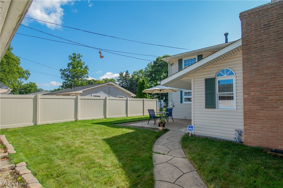 2152 Hoch Drive Cuyahoga Falls OH 44221