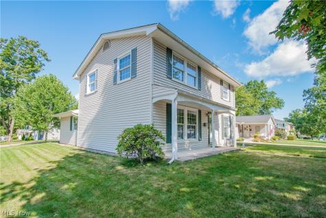 2152 Hoch Drive Cuyahoga Falls OH 44221