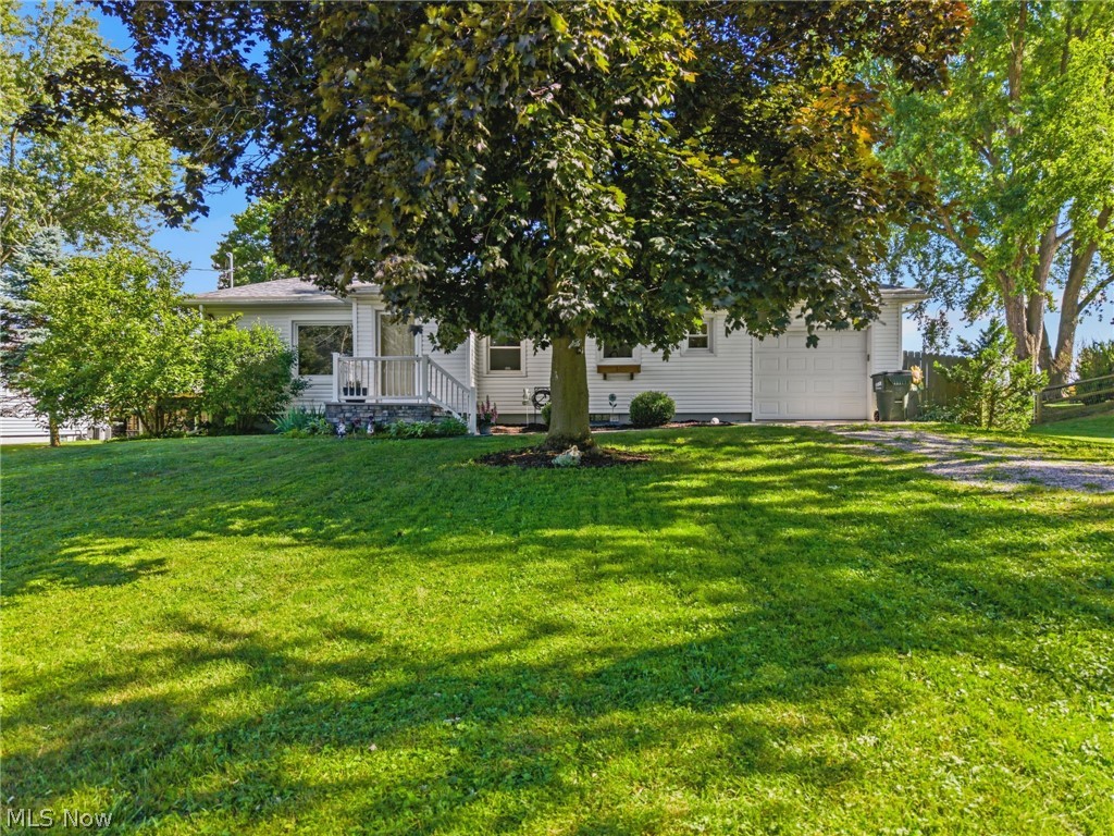 183 E Center Street Smithville OH 44677