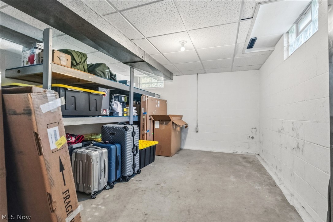 183 E Center Street Smithville OH 44677
