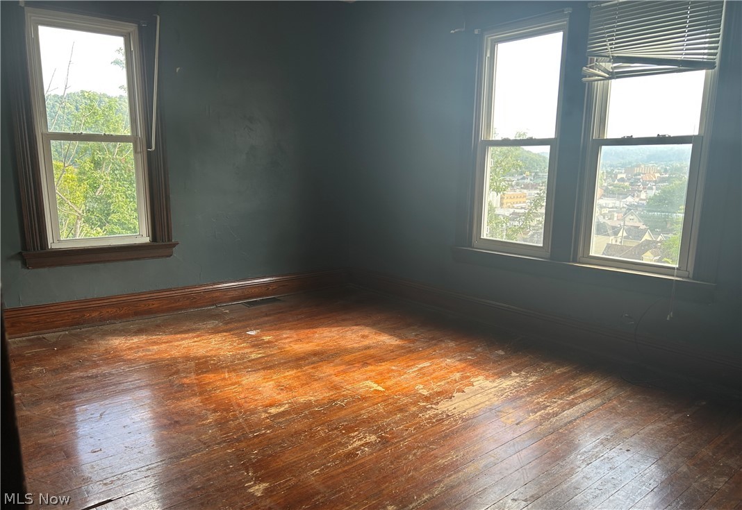 500 N 8th Street Martins Ferry OH 43935