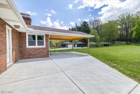 96 E Ridgewood Drive Seven Hills OH 44131