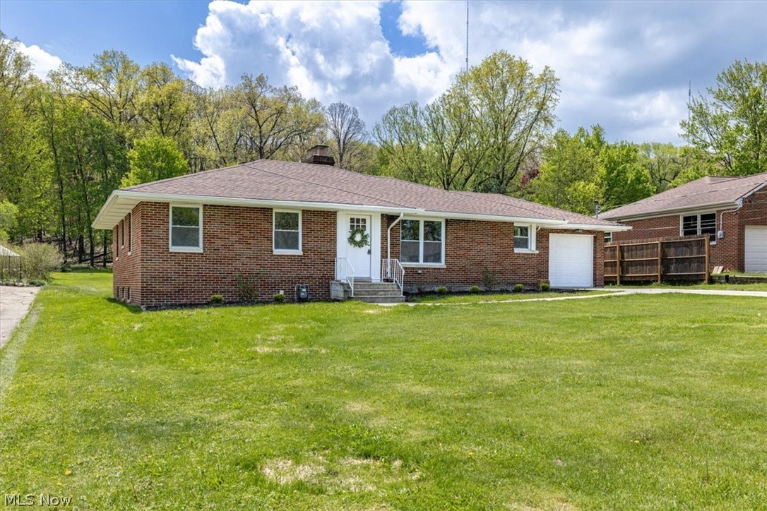 96 E Ridgewood Drive Seven Hills OH 44131