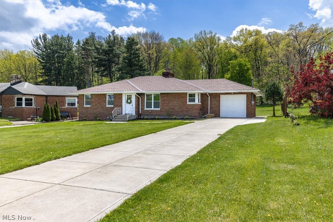 96 E Ridgewood Drive Seven Hills OH 44131