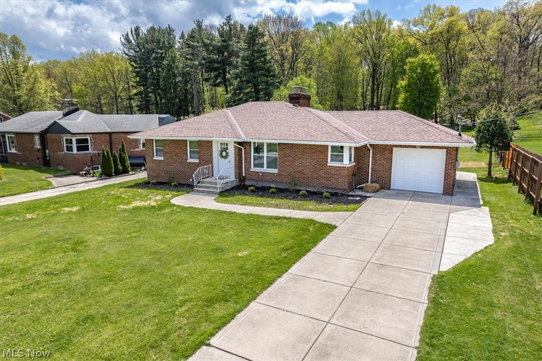 96 E Ridgewood Drive Seven Hills OH 44131