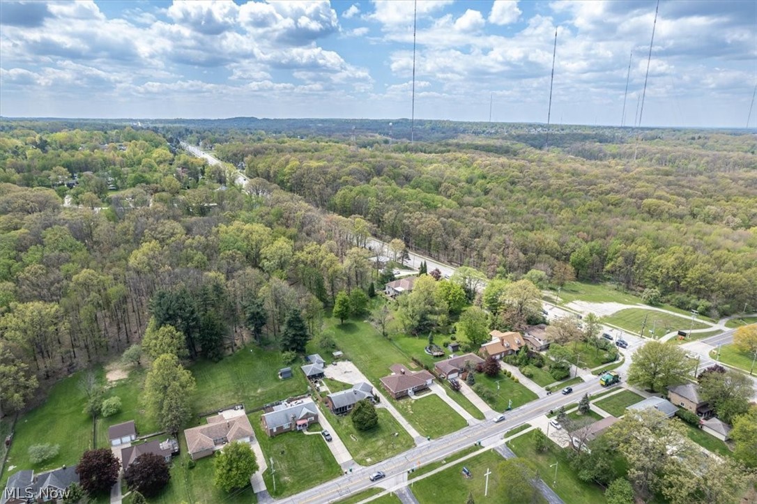 96 E Ridgewood Drive Seven Hills OH 44131